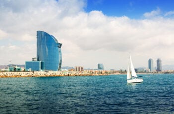 private boat tour barcelona