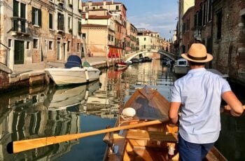 rowing in venice