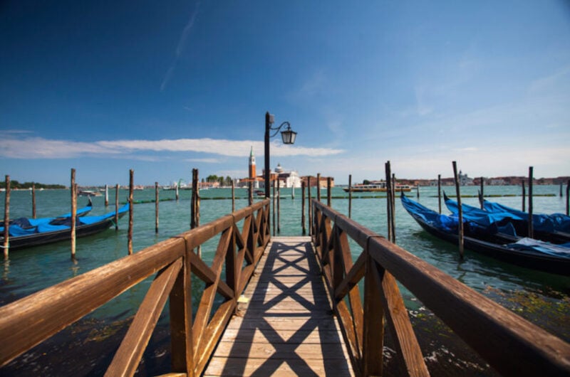 rowing in venice