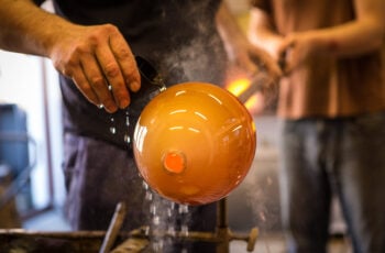 murano glass blowing tour