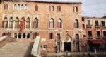 evening gondola ride venice livtours