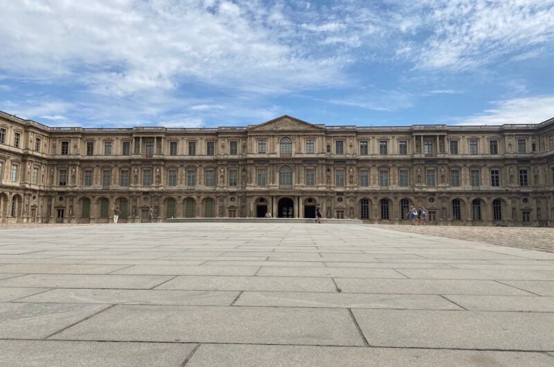 paris walking tour livtours