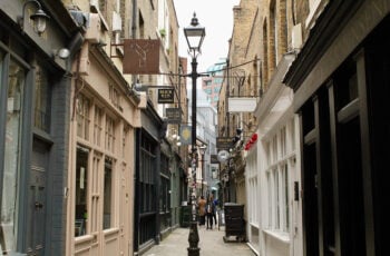 Hidden London Tour East End LivTours