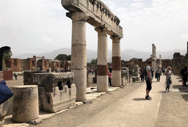 pompeii day trip from rome