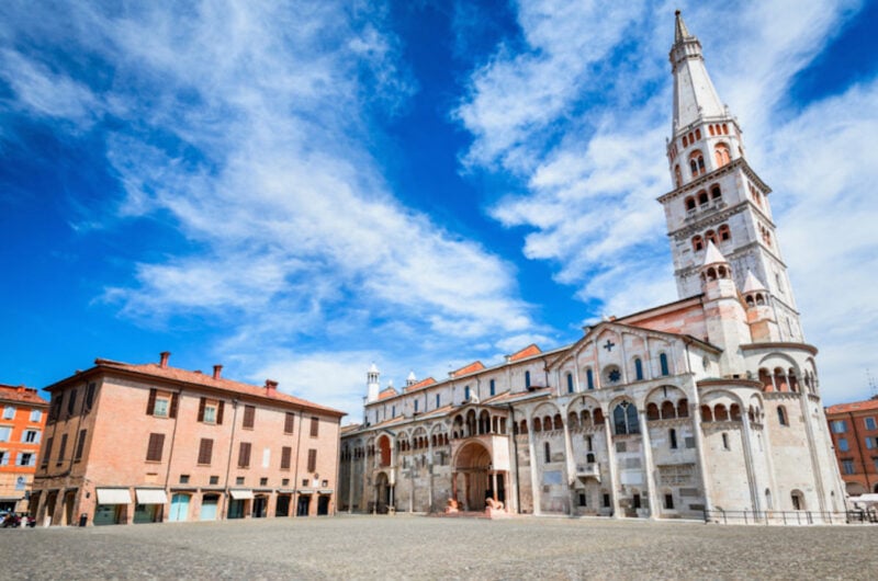 best modena walking tour