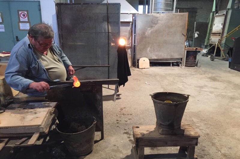 murano glass blowing tour