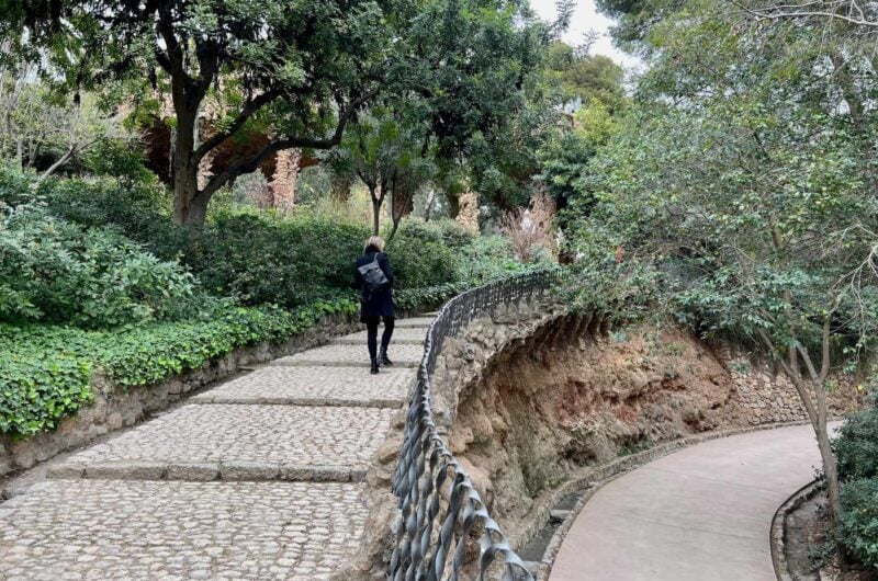 Barcelona Park Guell LivTours