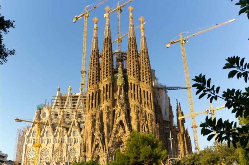 Sargrada familia small group tour