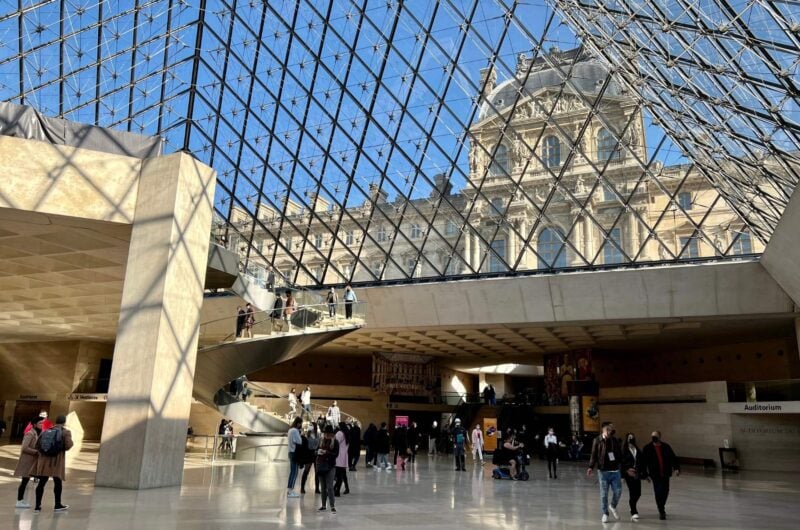 Louvre Museum Paris tour