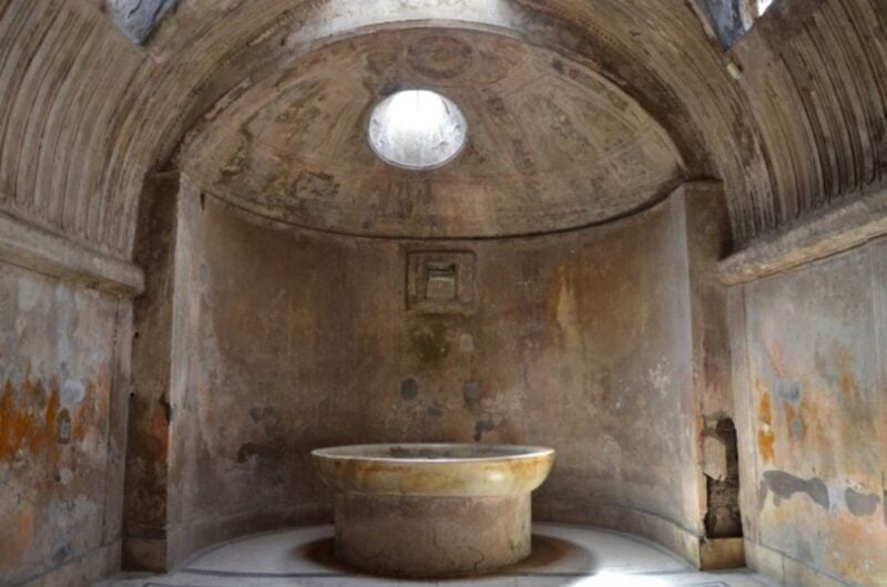 inside a dome in pompeii