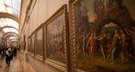 Paris Louvre tour