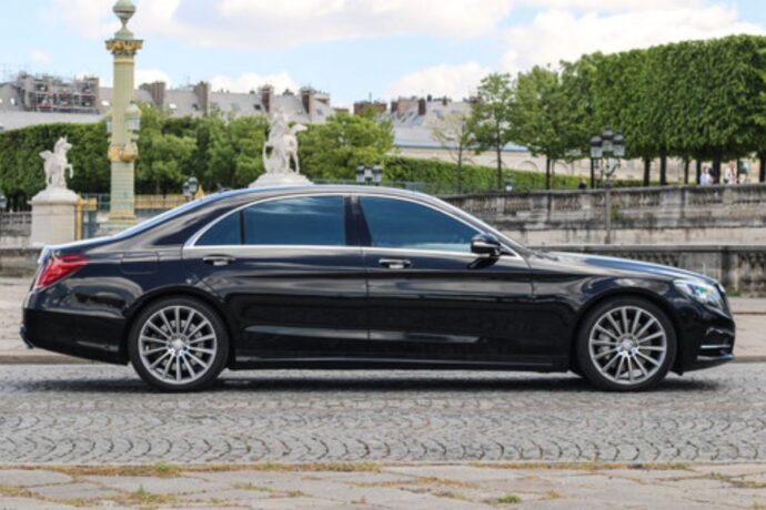 LivTours Central Paris Accommodation to Charles de Gaulle Airport luxury chauffeur transfer