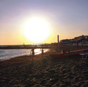 5 Italian Black Sand Beaches in Italy featured image