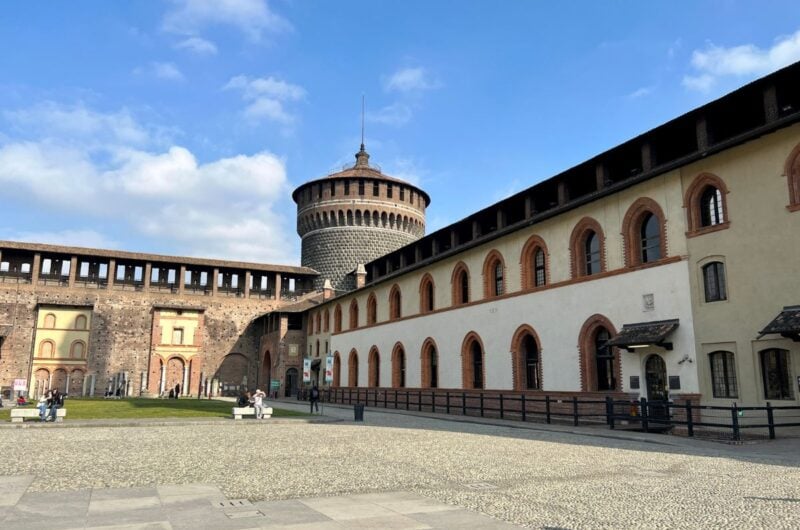 Private Milan Walking Tour with Sforza Castle