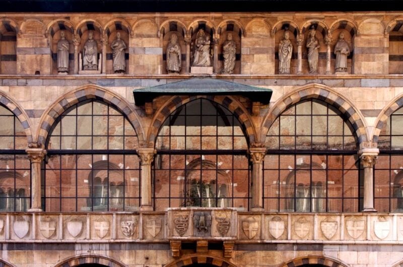 Piazza Mercanti Milan Private walking tour Livtours
