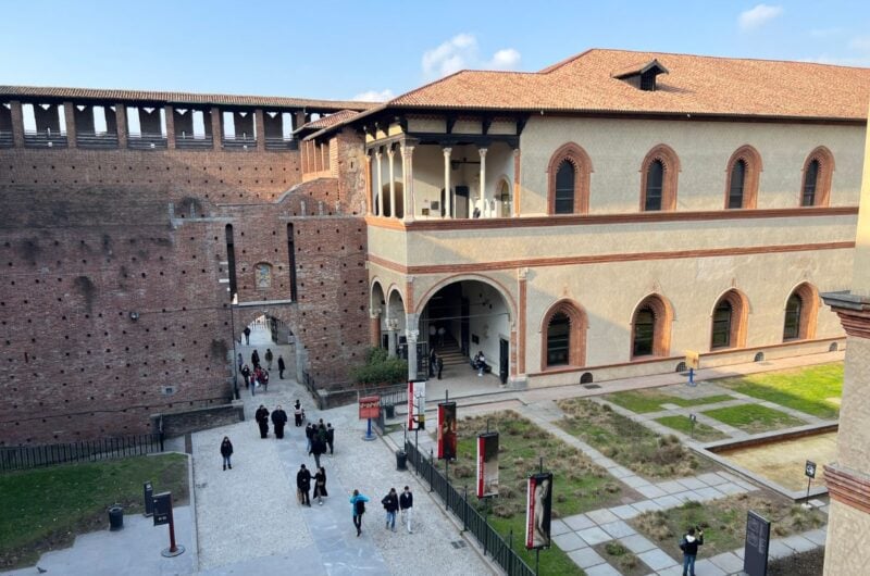 Private Milan Walking Tour with Sforza Castle