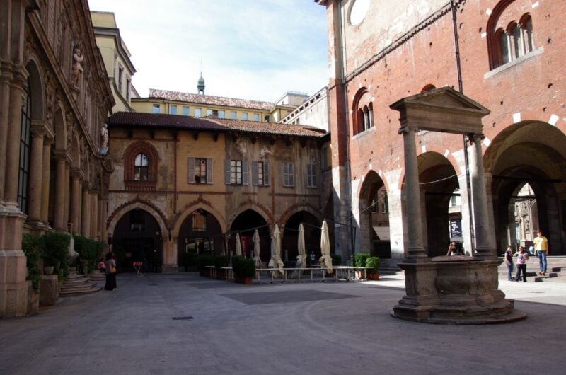 Piazza Mercanti Milan Private walking tour Livtours