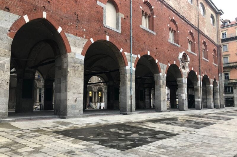 Piazza Mercanti Milan Private walking tour Livtours