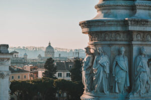 Experiencing Sunday Mass in Rome, in English featured image