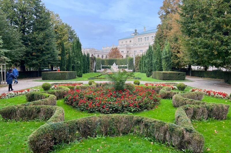 Highlights of Vienna with Cathedral Tower | Private Walking Tour LivTours