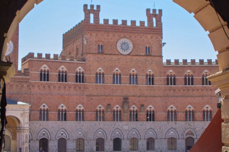 Private Siena Walking Tour with Duomo LivTours