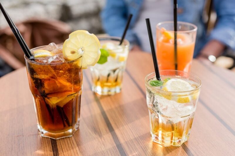 Colosseum arena and roman forum tour with aperitif
