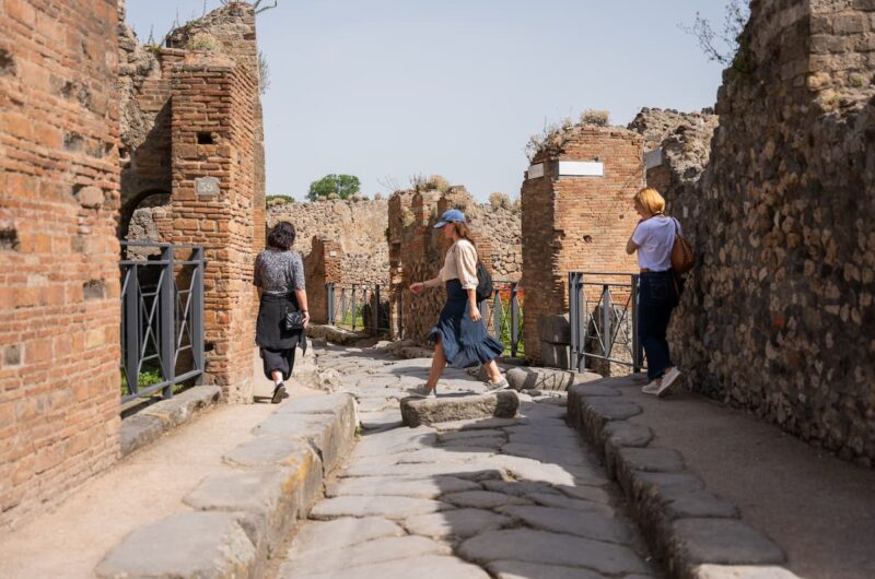pompeii tour
