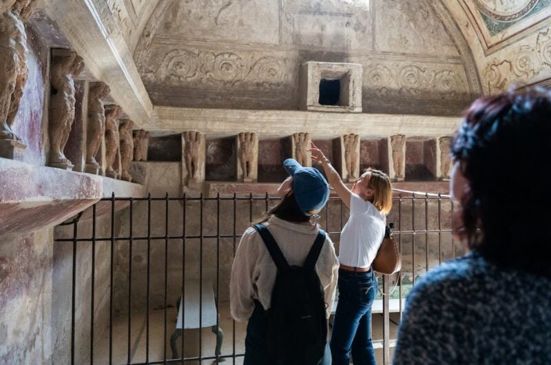 tour of pompeii ruins