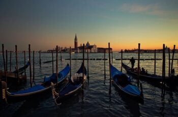 evening gondola ride venice