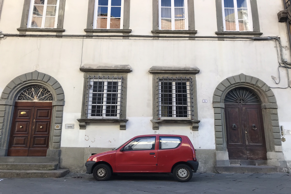 lucca and pisa tour livtours