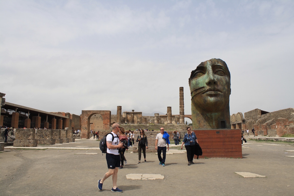 best tour of pompeii livtours