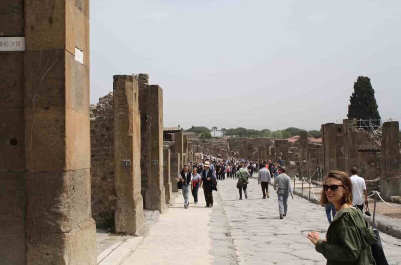 small image * Pompeii Tour