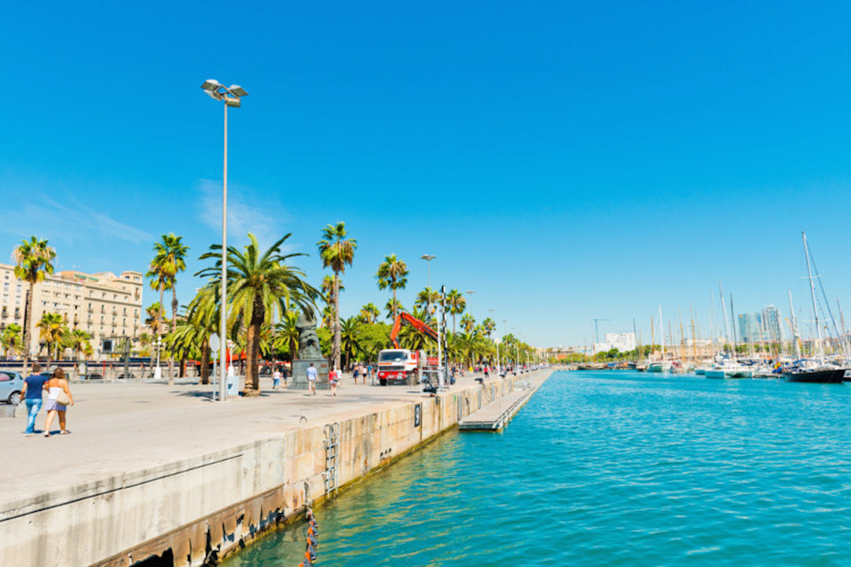 best private boat tour barcelona