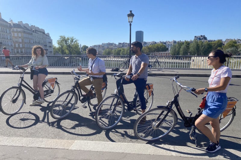 paris bike tour livtours