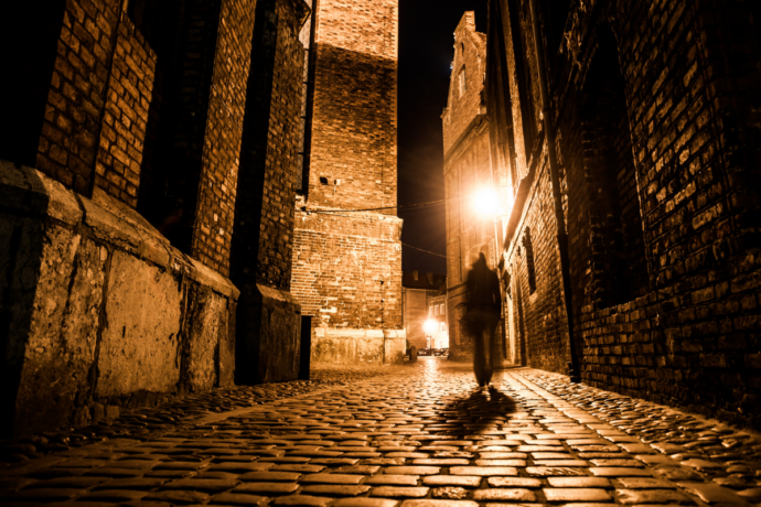 Dark Past of London Walking Tour LivTours