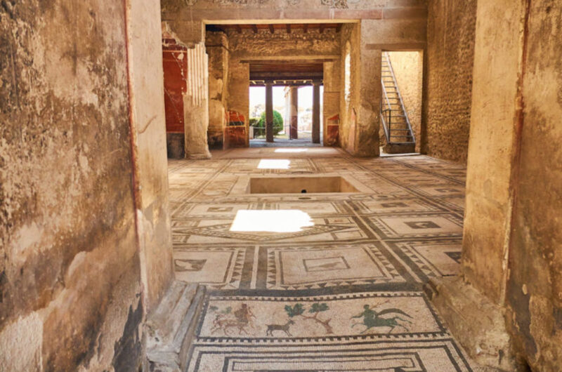 inside the pompeii ruins