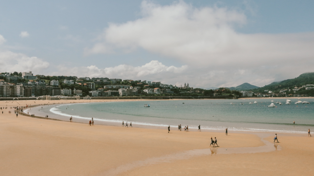 A Barcelona beach with few people