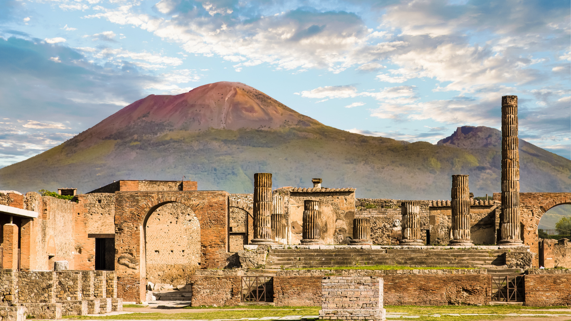 New discoveries at Pompeii teach of ancient life featured image