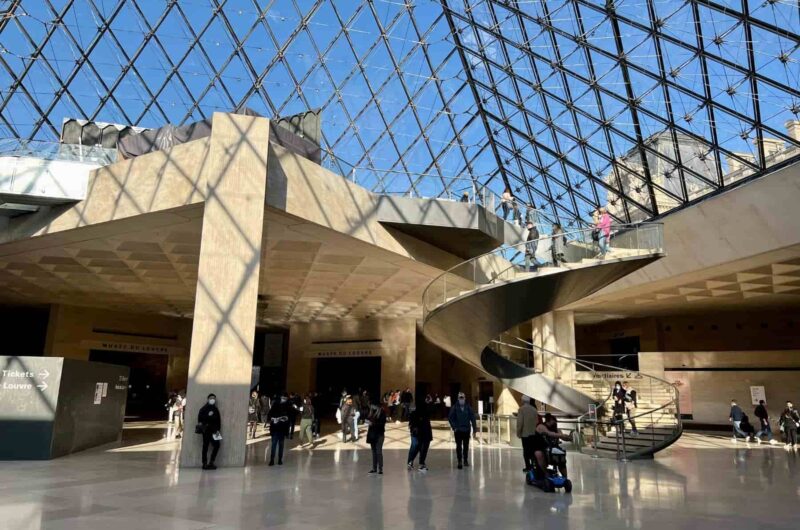 small image * Mona Lisa Louvre Tour