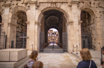 colosseum gladiators gate guided tour