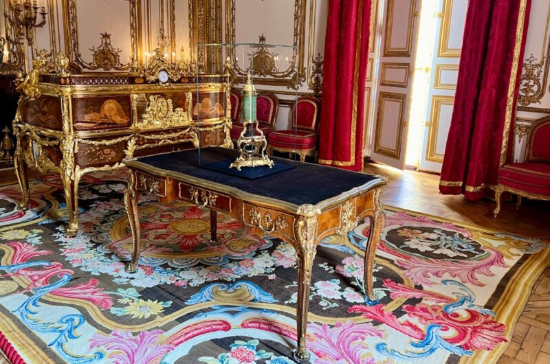 Versailles Palace & Gardens with Exclusive King’s Apartments | Semi Private Tour Petit appartement du roi LivTours