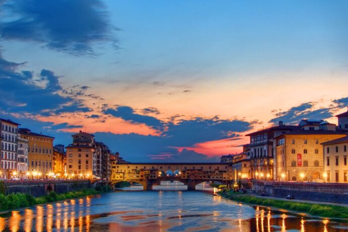 Pisa International to Florence Luxury Mercedes chauffeur Transfer night time