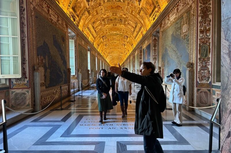 Alone in the Sistine Chapel & Vatican Museums Exclusive Semi-Private Private Tour LivTours