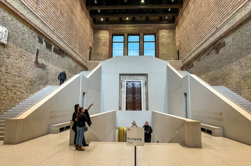 Neues Museum Berlin Private tour LivTours