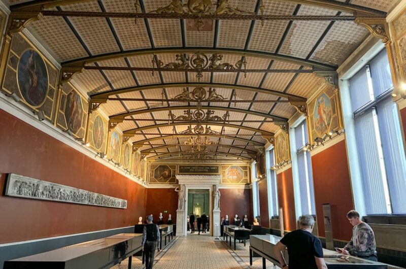 Neues Museum Berlin Private tour LivTours