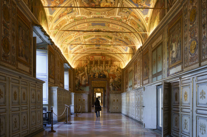 Early morning Vatican tour, following the Key Master as he opens for the day