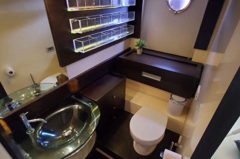 Azimut 62s bathroom