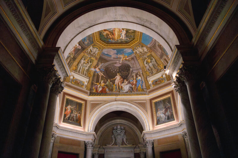 Private tour of the Vatican and Sistine Chapel after it closes for the day, led by an expert guide